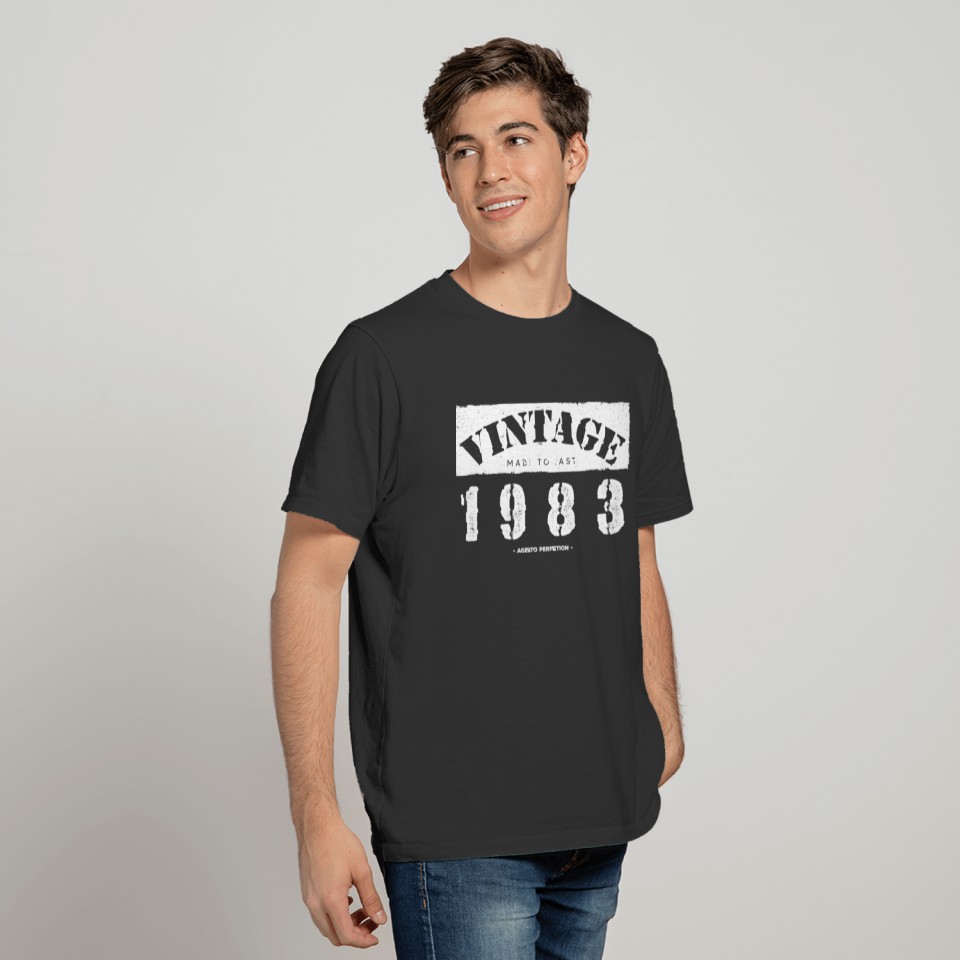 40 Year Old: Vintage Classic 1983 40th Birthday T Shirts