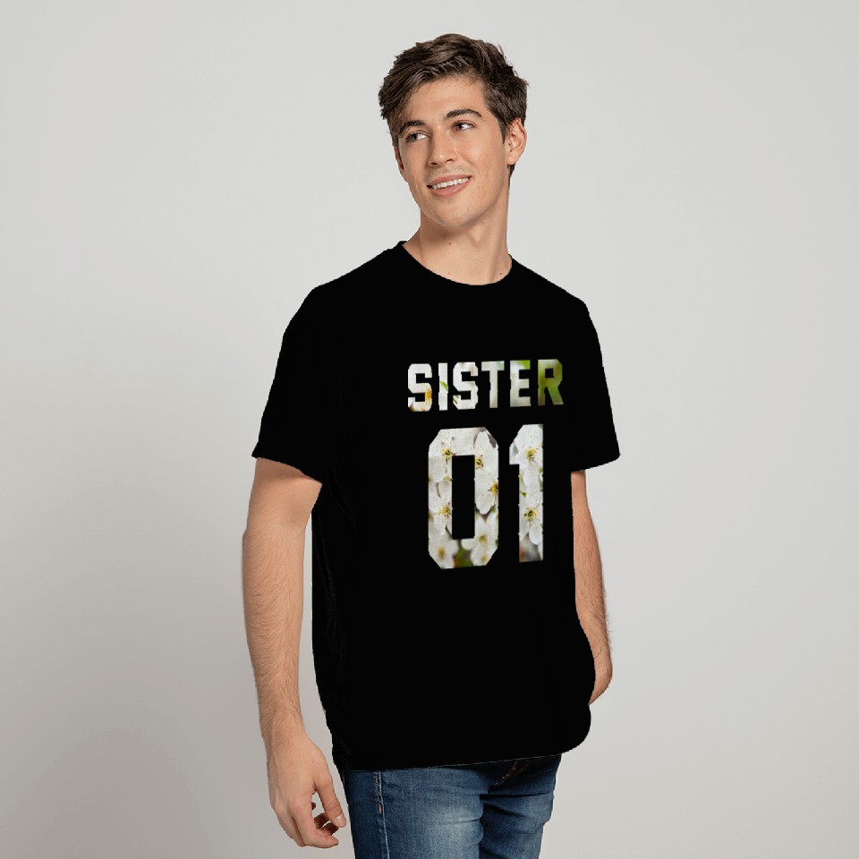 COUPLE FLOWER SISTER 01 T Shirts