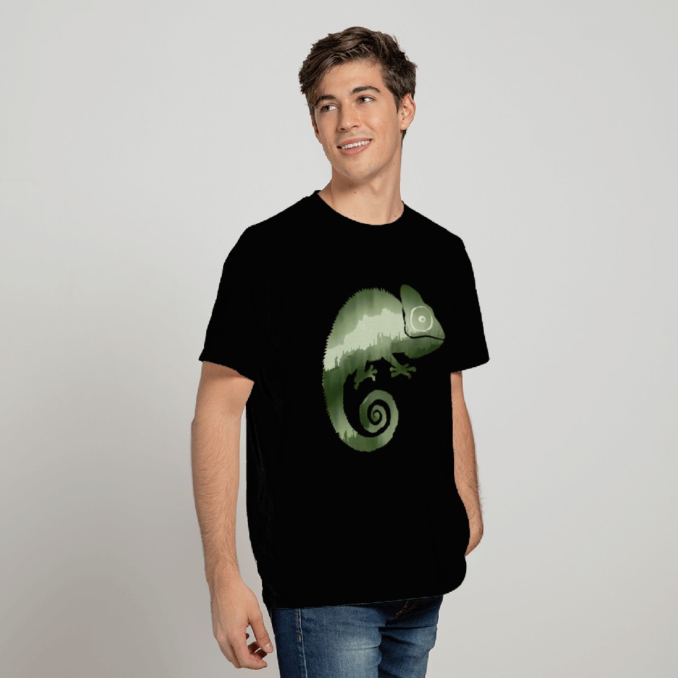 green chameleon monochrome silhouette T Shirts