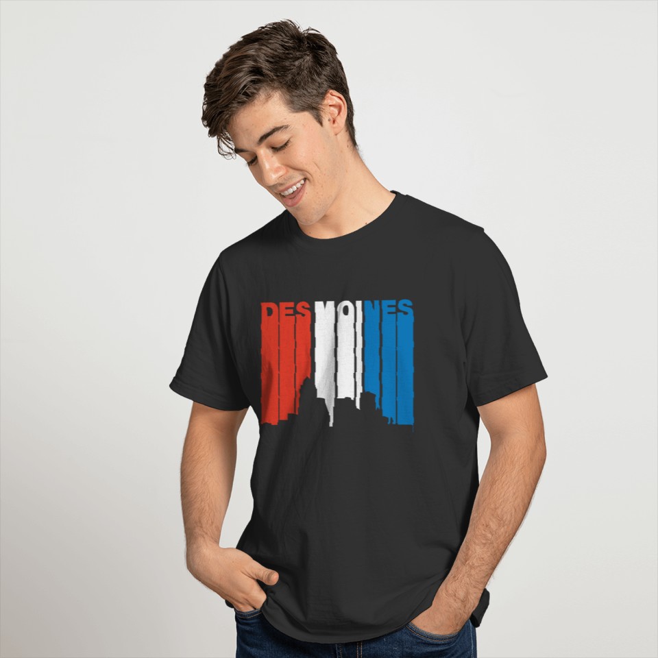 Red White And Blue Des Moines Iowa Skyline T-shirt