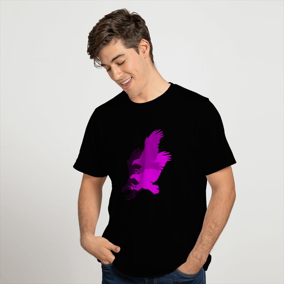 EAGLE BIRD HAWK ATTACKING T Shirts