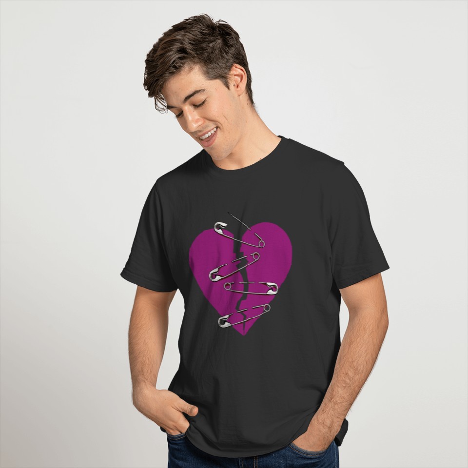 Broken heart and safety pins gift T-shirt