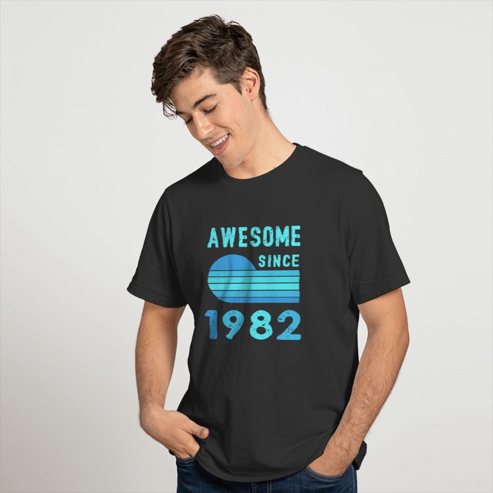 1982 Birthday Retro Vintage Gift T-shirt