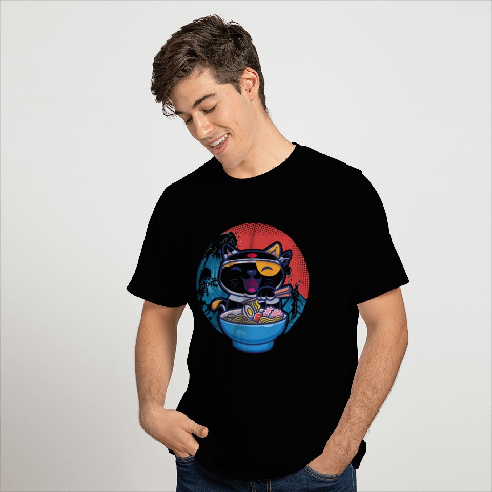 Japanese cat ramen T Shirts