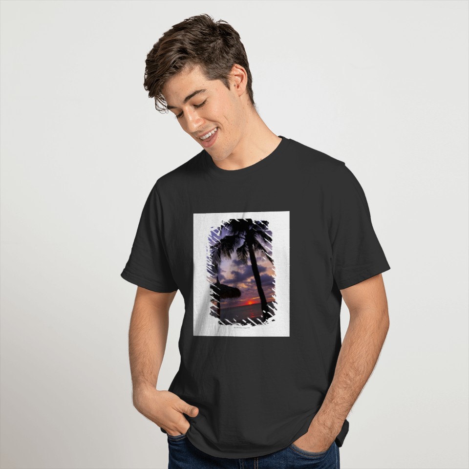 Aruba, silhouette of palm tree and palapa on T-shirt