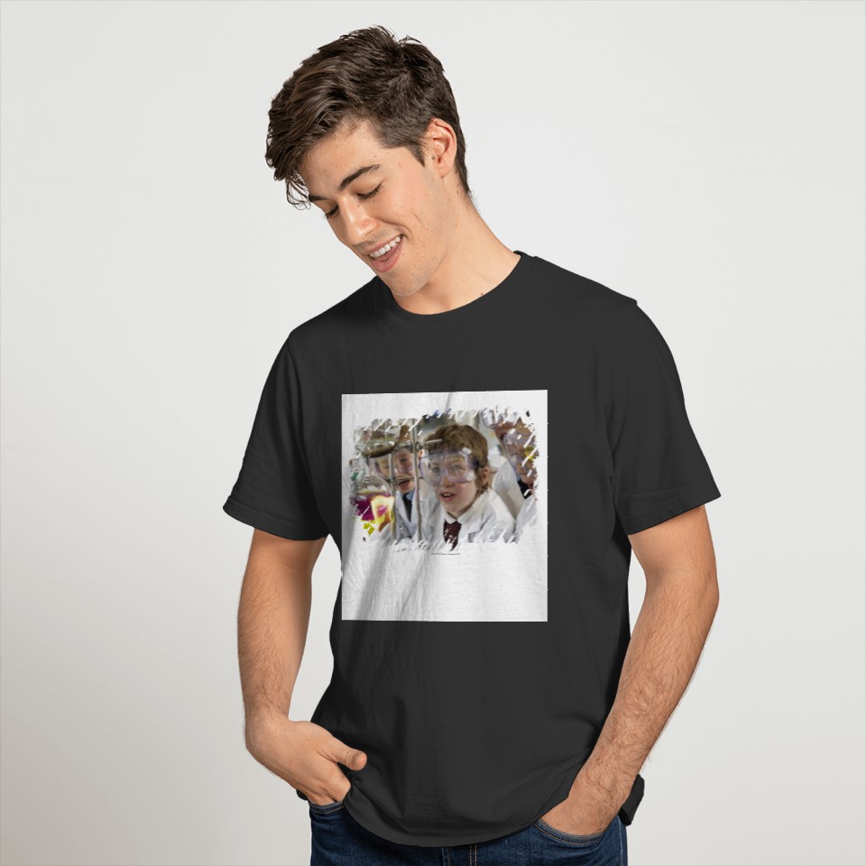 Group of children (9-12) watching experiment in T-shirt