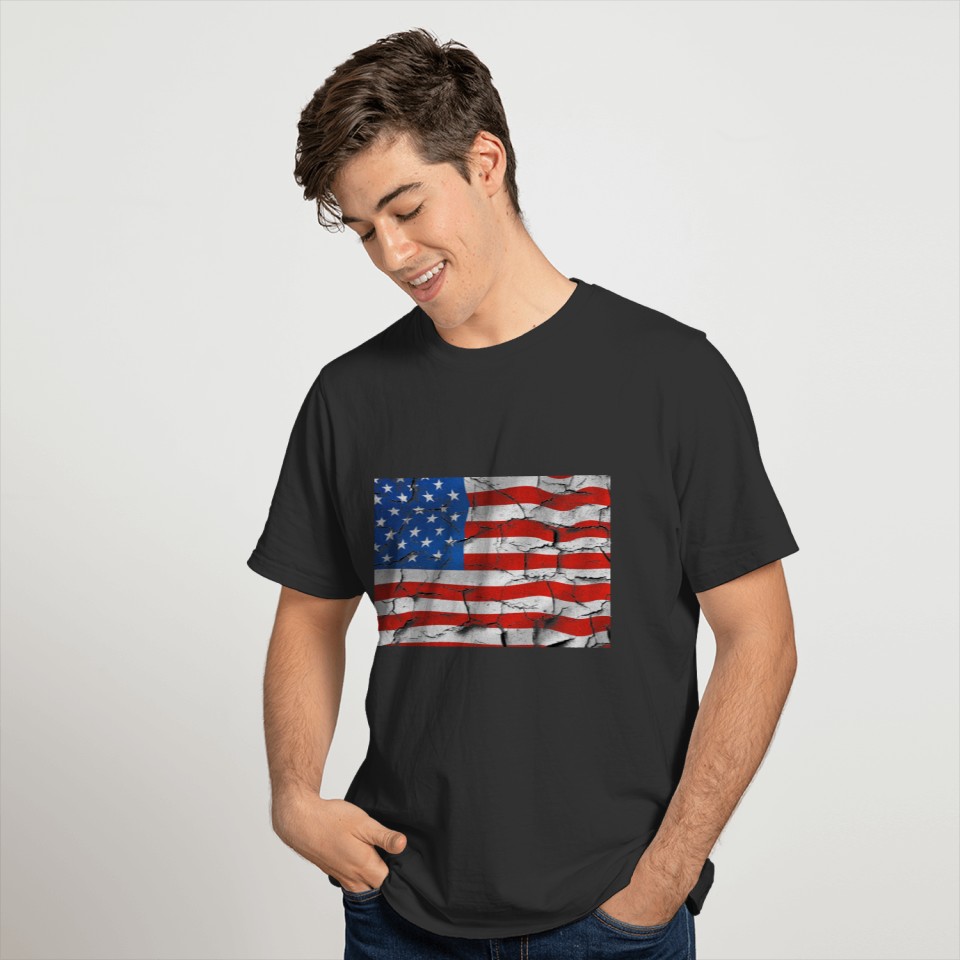 Patriotic American Flag Cracked Worn Paint T-shirt