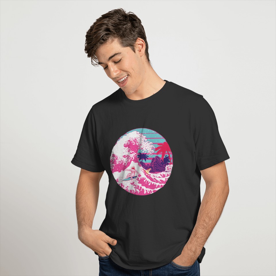 Spaceman surfing The pink Great wave T-shirt
